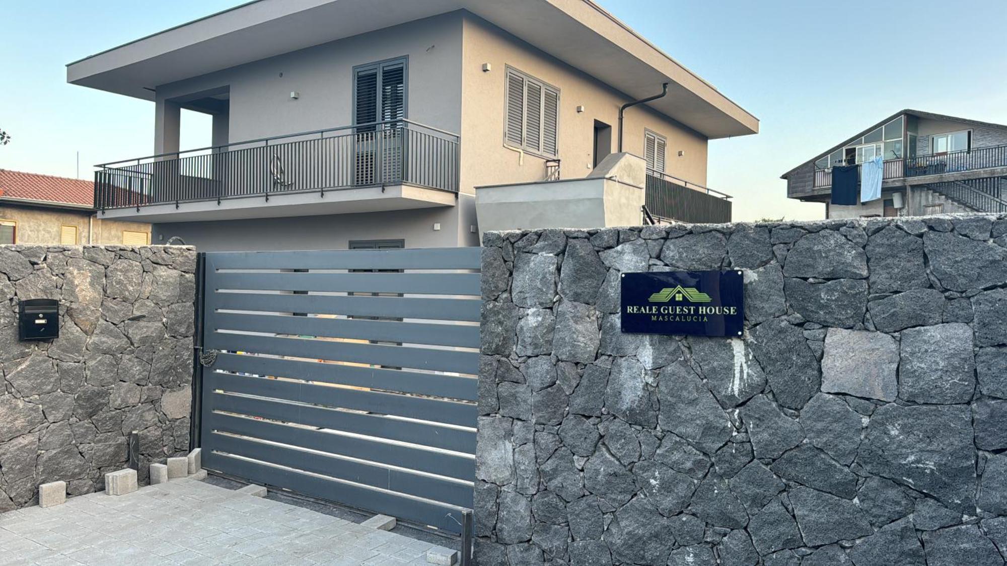 מאסקלוצ'יה Reale Guest House מראה חיצוני תמונה